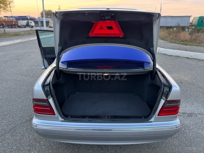 Mercedes E 280 2000, 348,000 km - 2.8 l - Şəmkir