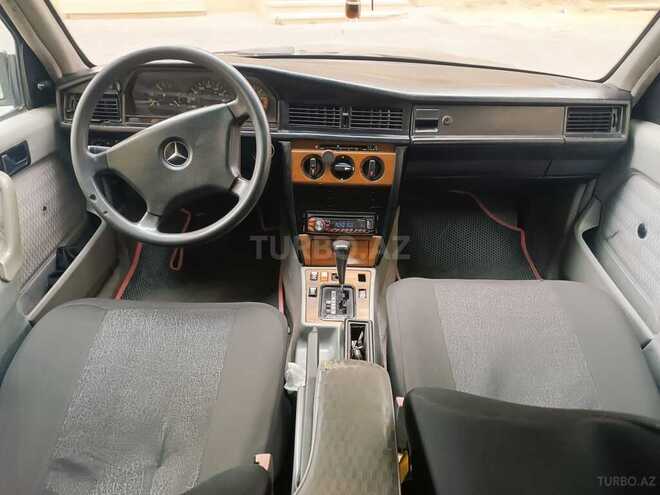 Mercedes 190 1992, 295,600 km - 2.0 л - Bakı