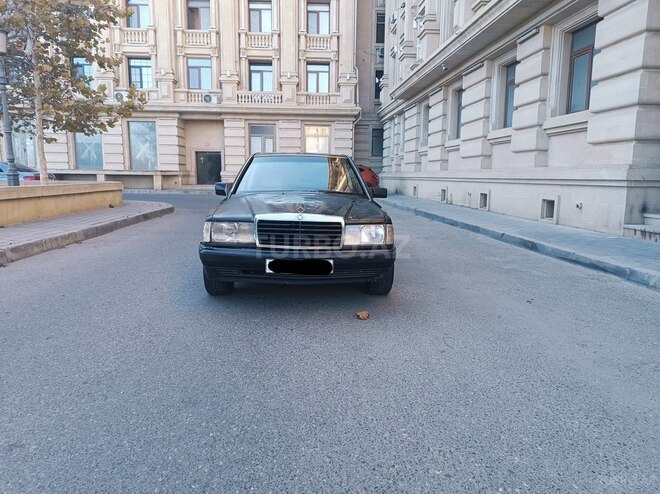 Mercedes 190 1992, 295,600 km - 2.0 л - Bakı