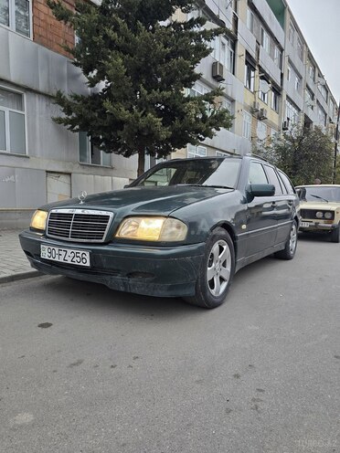 Mercedes C 200 1997, 397,000 km - 2.0 l - Quba