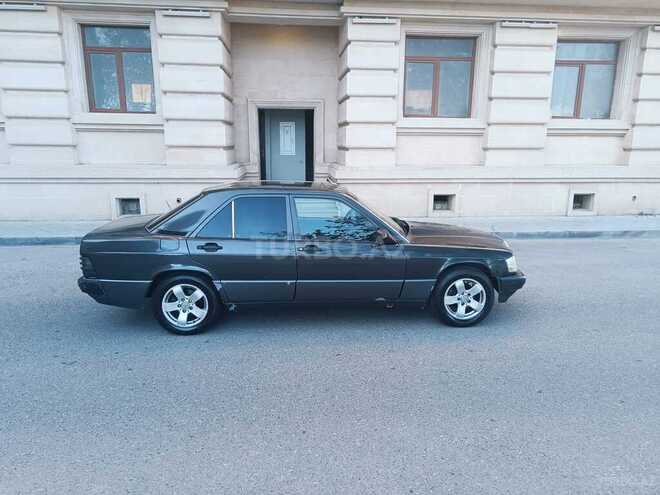 Mercedes 190 1992, 295,600 km - 2.0 л - Bakı