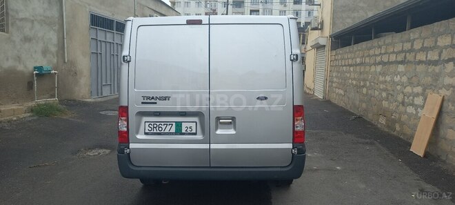 Ford Transit-2