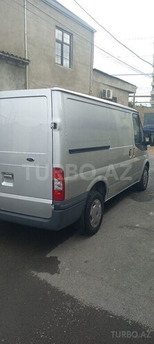 Ford Transit-3