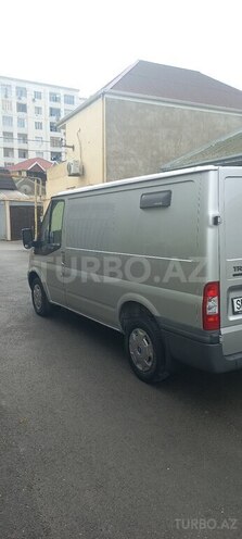 Ford Transit-6