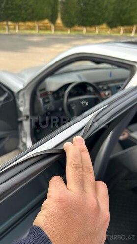 Mercedes E 220 2000, 325,000 km - 2.2 l - Ağcabədi