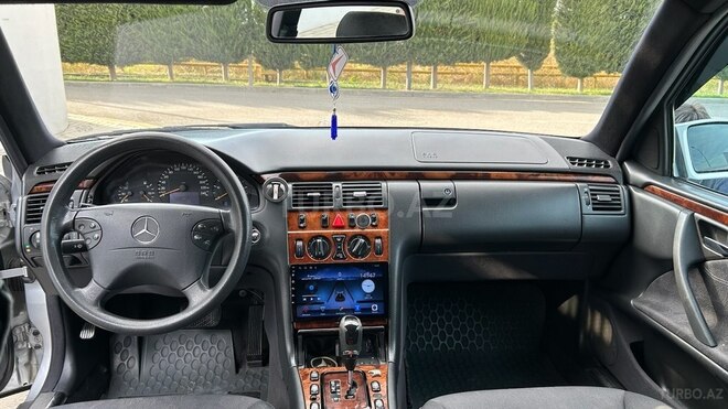 Mercedes E 220 2000, 325,000 km - 2.2 l - Ağcabədi