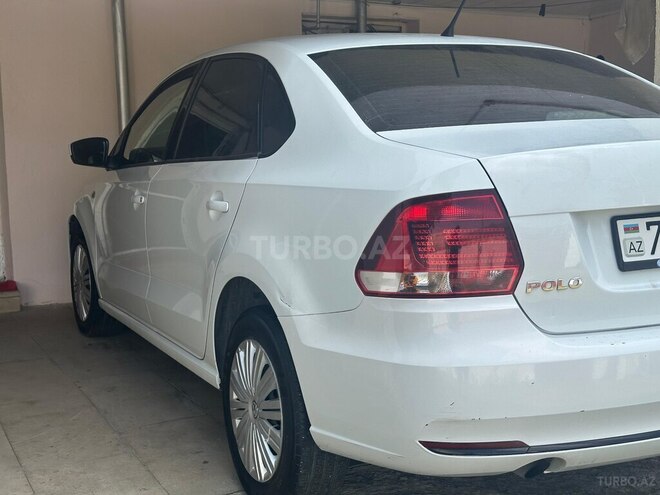 Volkswagen Polo 2015, 136,000 km - 1.6 l - Bakı