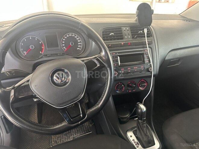 Volkswagen Polo 2015, 136,000 km - 1.6 l - Bakı