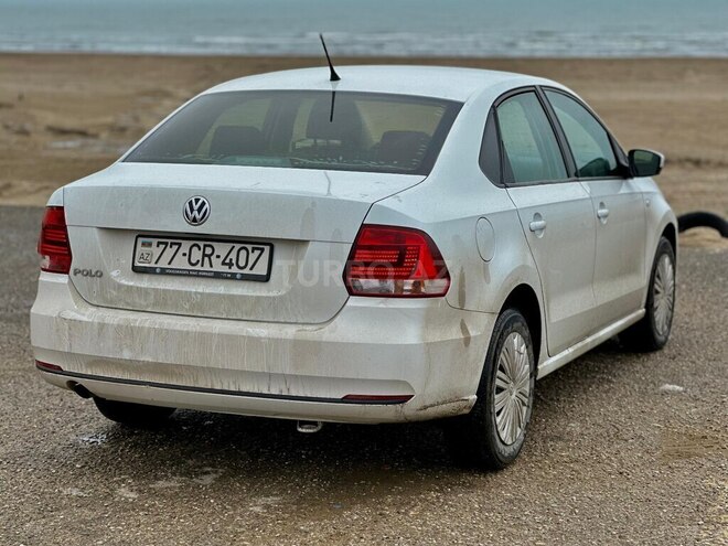 Volkswagen Polo 2015, 136,000 km - 1.6 l - Bakı