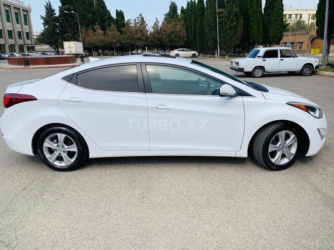Hyundai Elantra 2015, 134,684 km - 1.8 л - Bakı
