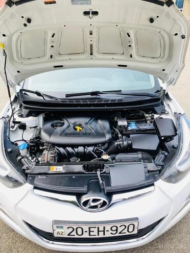 Hyundai Elantra 2015, 134,684 km - 1.8 л - Bakı