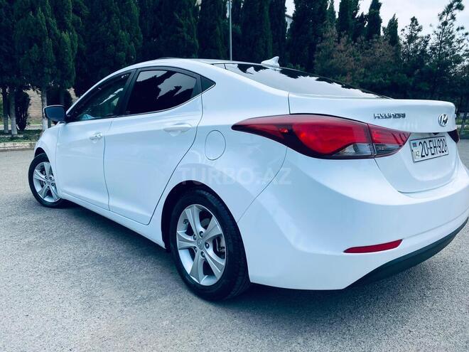 Hyundai Elantra 2015, 134,684 km - 1.8 л - Bakı