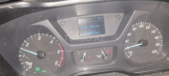 Ford Transit-11