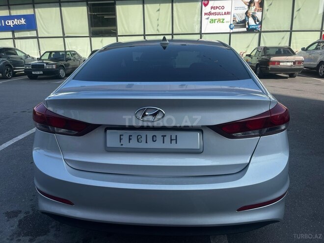 Hyundai Elantra 2017, 192,317 km - 2.0 l - Bakı