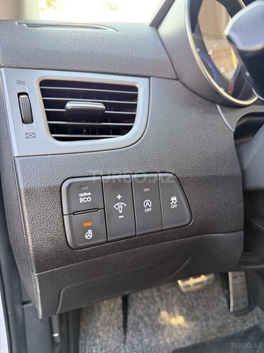Hyundai Avante 2014, 160,432 km - 1.6 л - Balakən