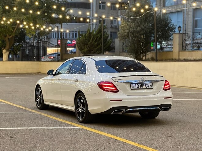 Mercedes E 300 2018, 175,600 km - 2.0 l - Bakı