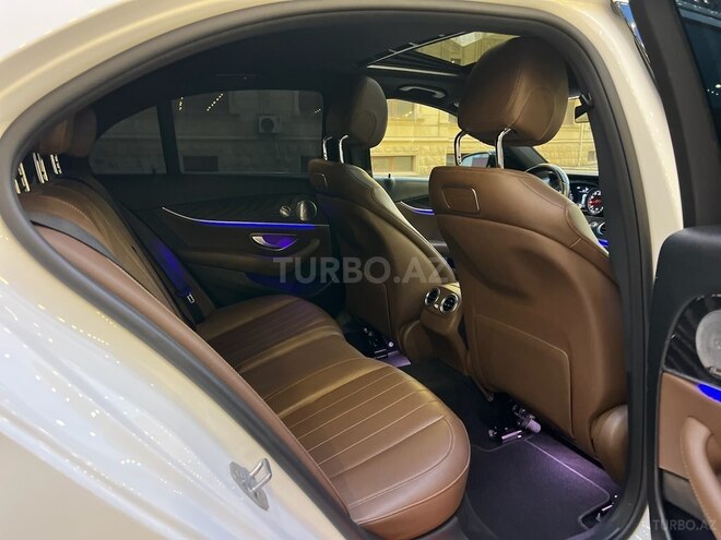 Mercedes E 300 2018, 175,600 km - 2.0 l - Bakı