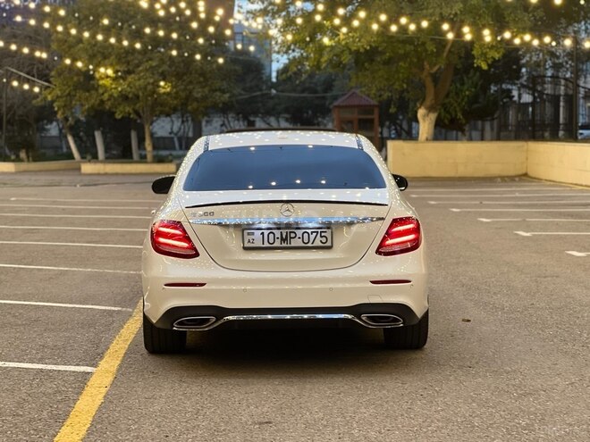 Mercedes E 300 2018, 175,600 km - 2.0 l - Bakı