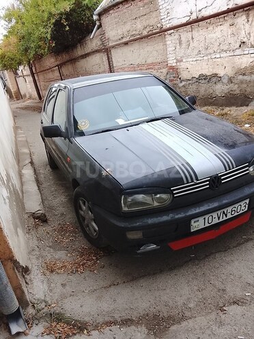 Volkswagen Golf 1994, 365,000 km - 1.6 l - Gəncə