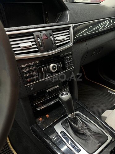 Mercedes E 220 2010, 263,000 km - 2.1 l - Bakı