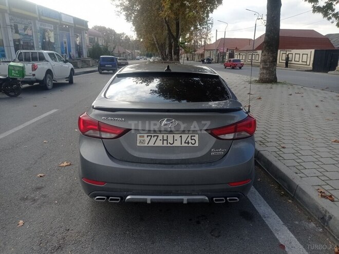 Hyundai Elantra 2015, 132,000 km - 1.8 l - Sumqayıt