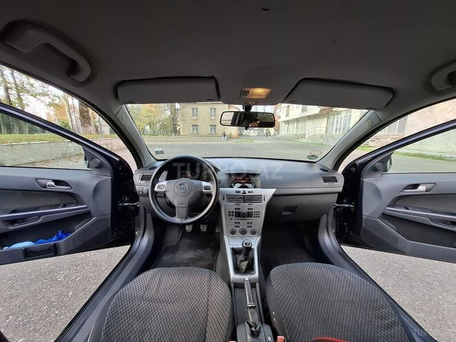 Opel Astra 2009, 235,000 km - 1.6 l - İsmayıllı