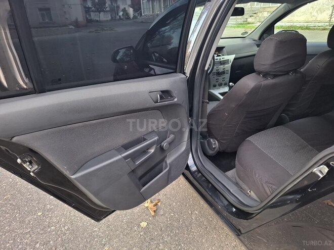 Opel Astra 2009, 235,000 km - 1.6 l - İsmayıllı