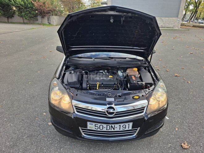 Opel Astra 2009, 235,000 km - 1.6 l - İsmayıllı