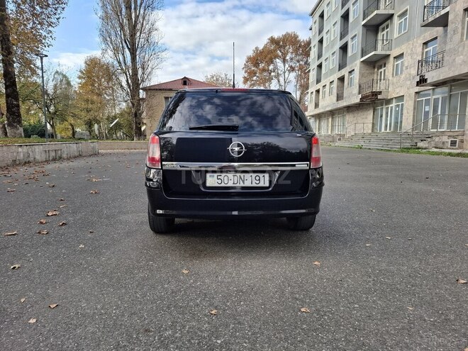 Opel Astra 2009, 235,000 km - 1.6 l - İsmayıllı