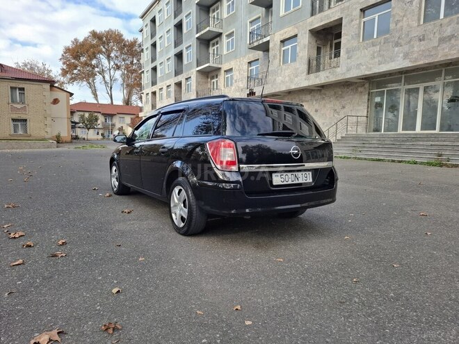 Opel Astra 2009, 235,000 km - 1.6 l - İsmayıllı