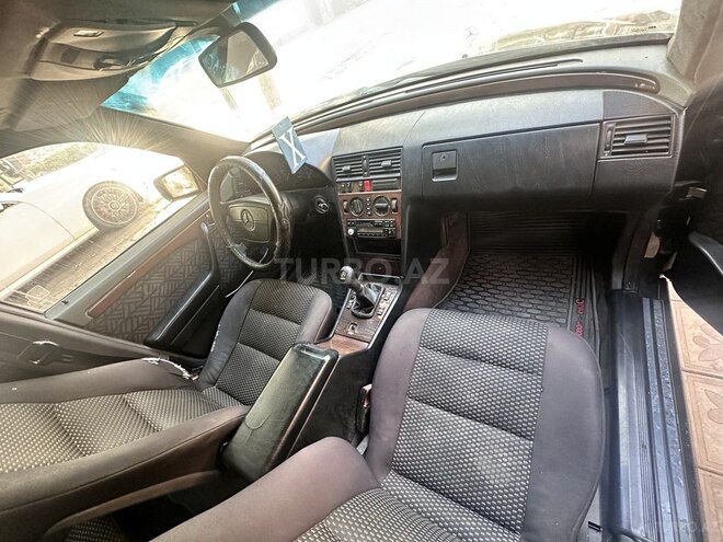 Mercedes C 180 1994, 230,000 km - 1.8 l - Ağcabədi