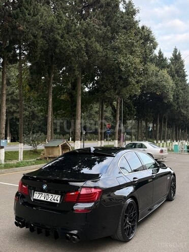 BMW 528 2014, 240,000 km - 2.0 l - Masallı