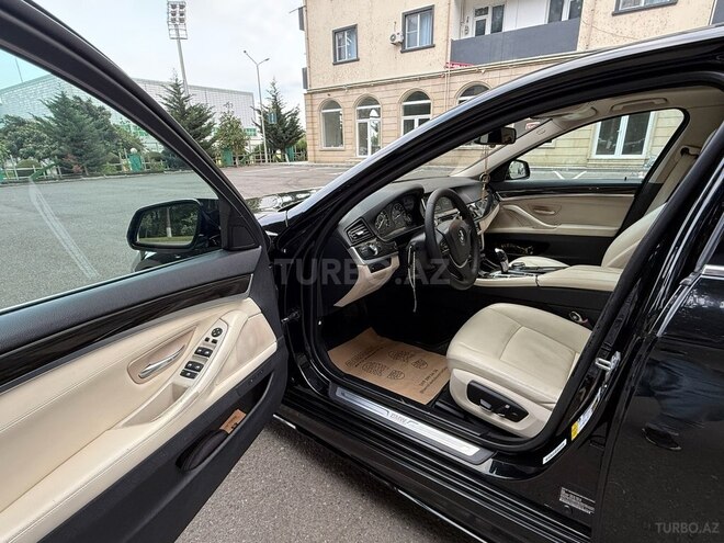 BMW 528 2014, 240,000 km - 2.0 l - Masallı