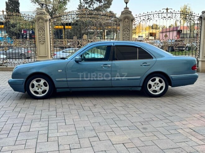 Mercedes E 220 1998, 340,000 km - 2.2 l - Bakı