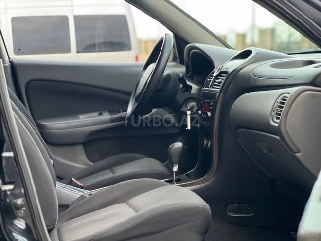 Nissan Sunny 2010, 210,000 km - 1.6 l - Bakı
