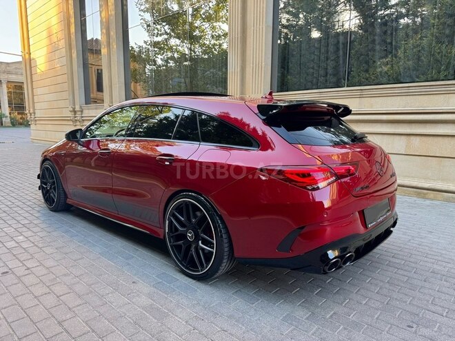 Mercedes CLA 250 e-23