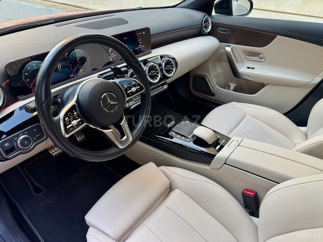 Mercedes CLA 250 e-10