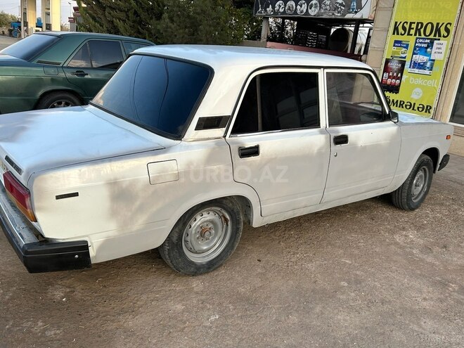 LADA (VAZ) 2107 2004, 29,564 km - 1.6 l - Saatlı