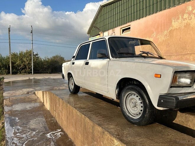LADA (VAZ) 2107 2004, 29,564 km - 1.6 l - Saatlı