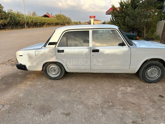 LADA (VAZ) 2107 2004, 29,564 km - 1.6 l - Saatlı