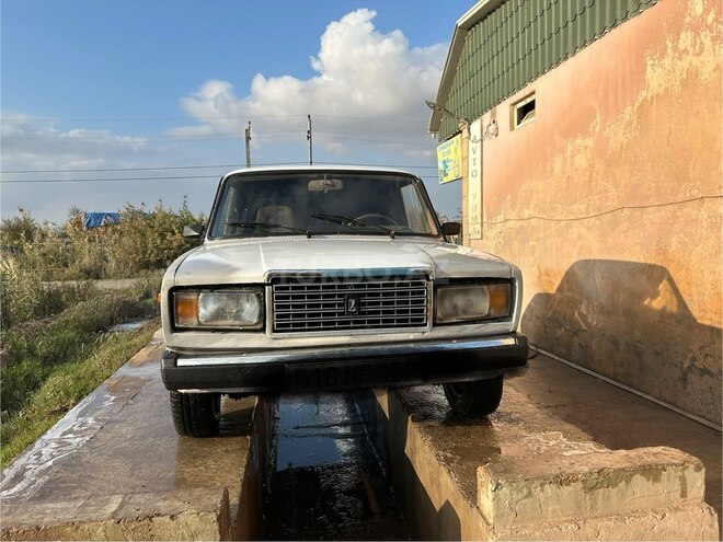 LADA (VAZ) 2107 2004, 29,564 km - 1.6 l - Saatlı