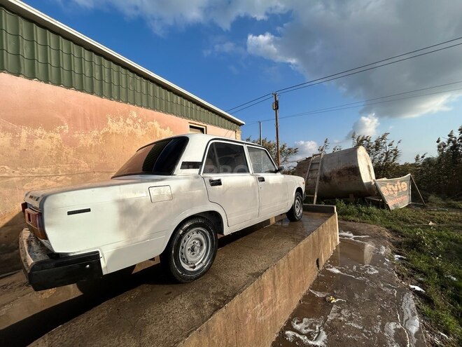 LADA (VAZ) 2107 2004, 29,564 km - 1.6 l - Saatlı