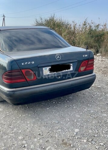 Mercedes E 220 1998, 400,000 km - 2.2 l - Bakı