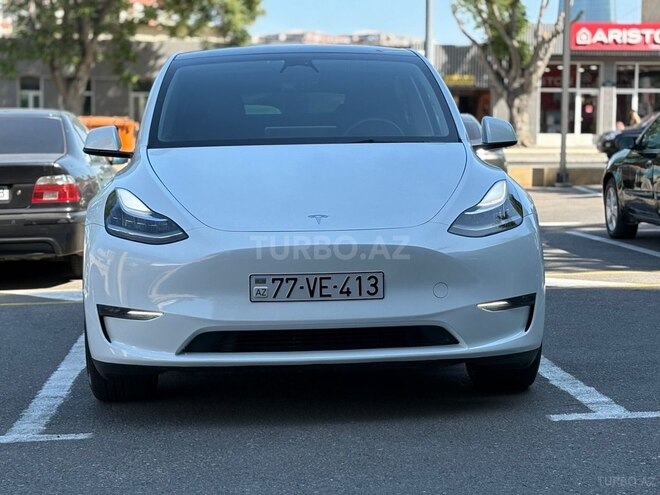 Tesla Model Y-6