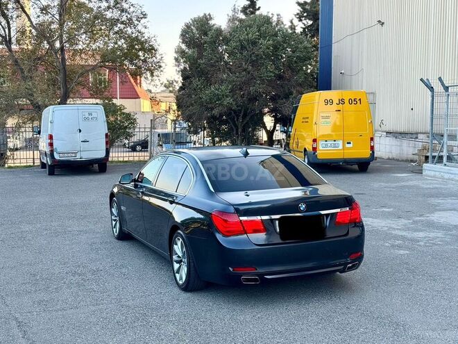 BMW 730 2011, 298,000 km - 3.0 l - Bakı