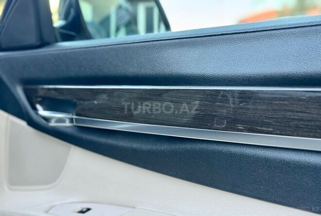 BMW 730 2011, 298,000 km - 3.0 l - Bakı