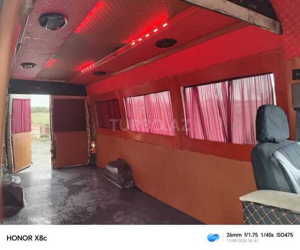 Mercedes Sprinter 308 1995, 425,368 km - 2.9 l - Biləsuvar