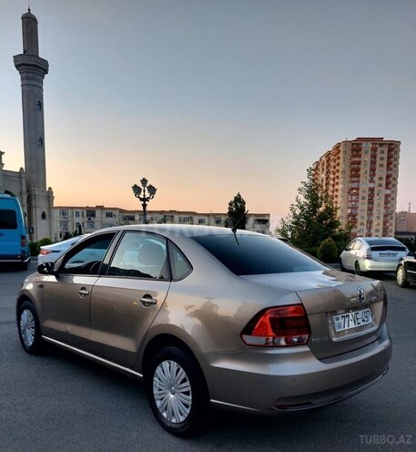 Volkswagen Polo 2018, 177,000 km - 1.6 l - Bakı