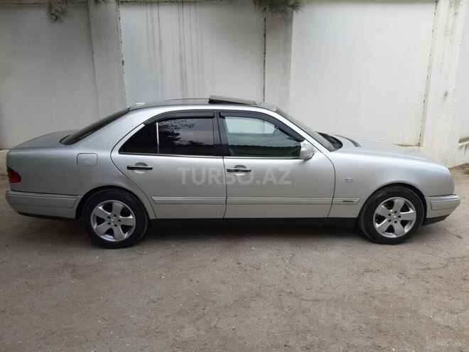 Mercedes E 200 1997, 290,000 km - 2.0 l - Bakı