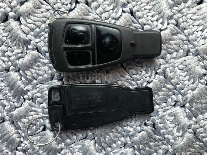 Mercedes E 200 1997, 290,000 km - 2.0 l - Bakı